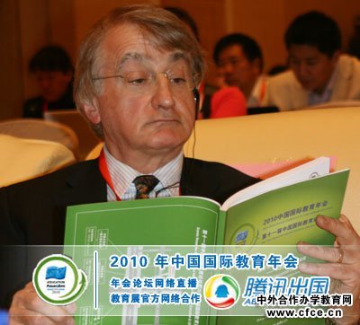 美国丹佛大学校长:设置课程要考虑可持续发展
